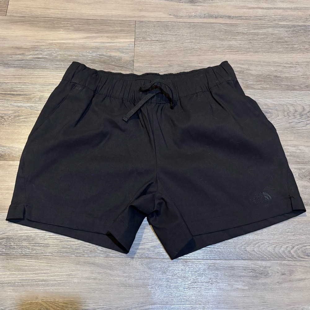 The North Face black MidRise drawstring nylon stretch hiking shorts womens Sz S
